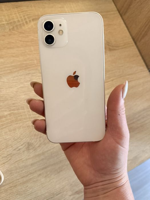 Продам свій Iphone 11 ,128GB в гарному збереженому стані