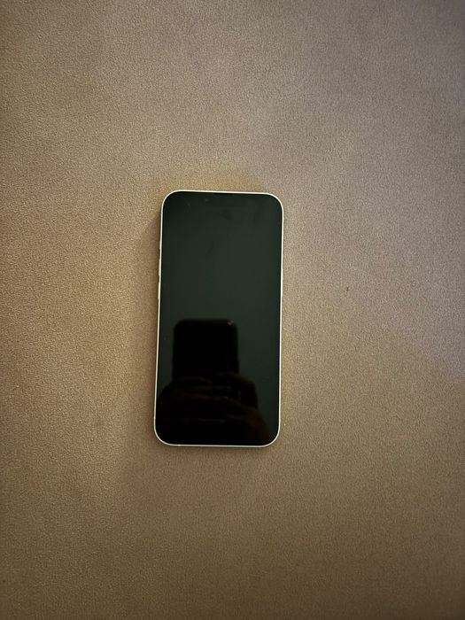 Smartfon iPhone 13