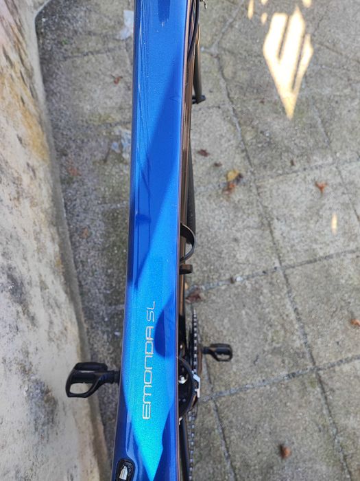 Bicicleta de estrada TREK