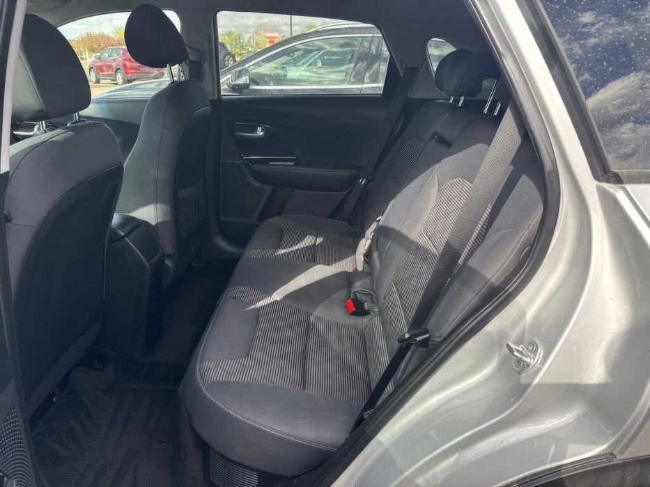 Kia Niro Plug-In Hybrid LXS      2020