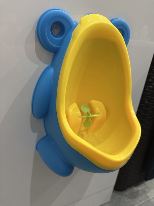 Nocnik i pisuar z kołowrotkiem