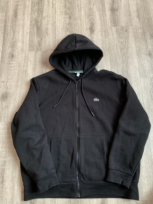 зипхуди Lacostee