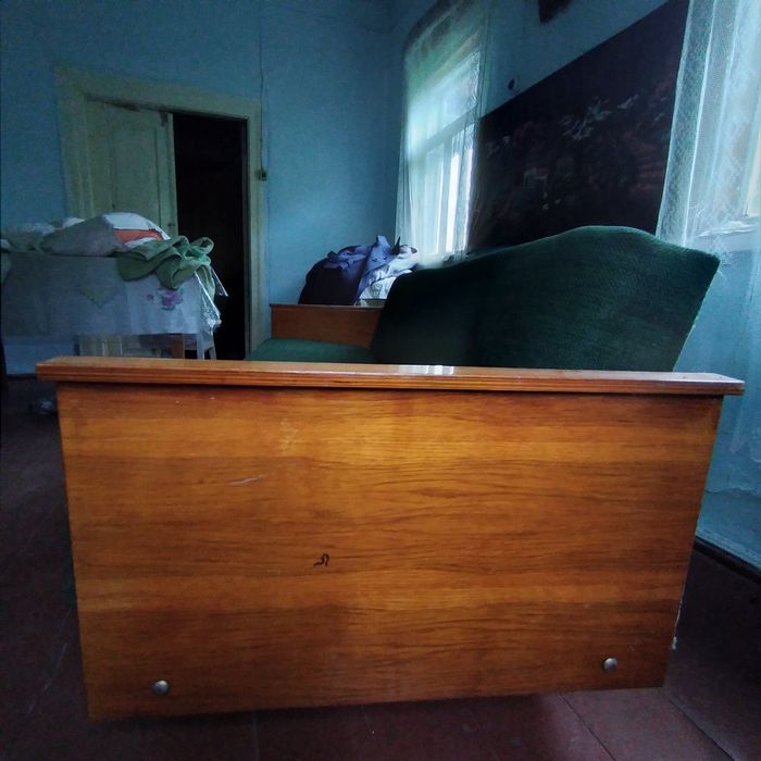 Диван в гарному стані