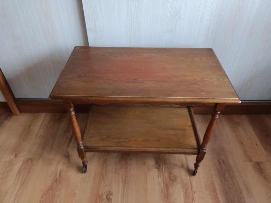 Stary stolik barek na kółkach