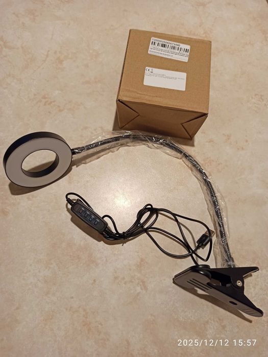 Настольная LED лампа (гибкая, на прищепке)