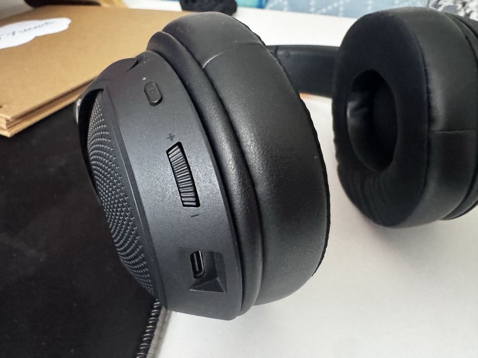 Razer Kraken Kitty BT V2 Headsets quase novo