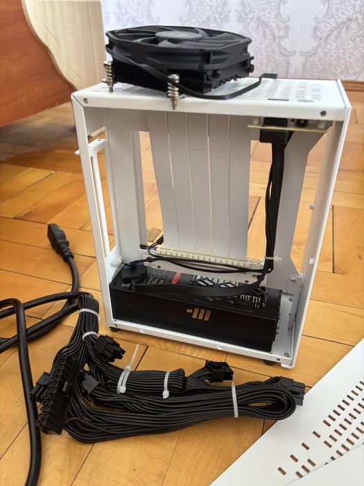 Міні корпус для ПК Mini-ITX + Flex ATX 500W + riser + кулер