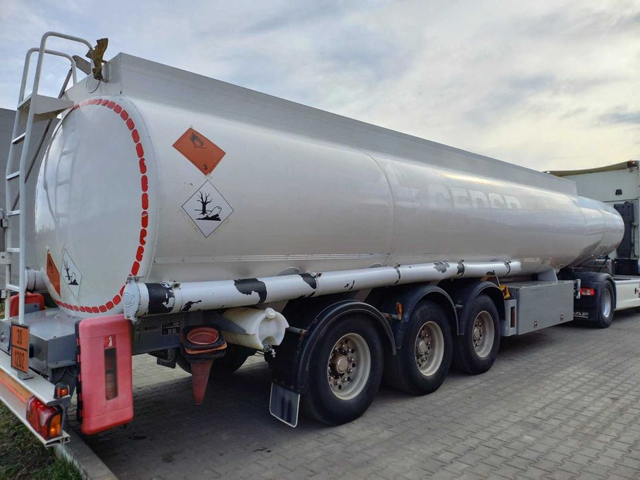 Напівпричіп цистерна ADR/продам бочку бензовоз/паливна Indox SC-3