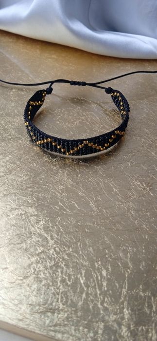 Bransoletka czarna ze złotym