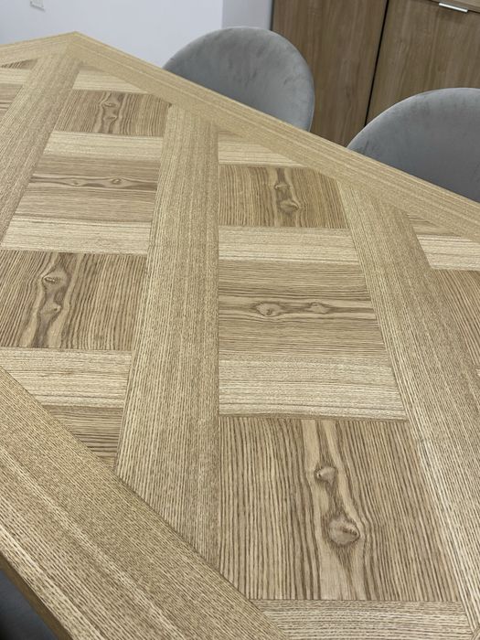Mesa com 4 cadeiras