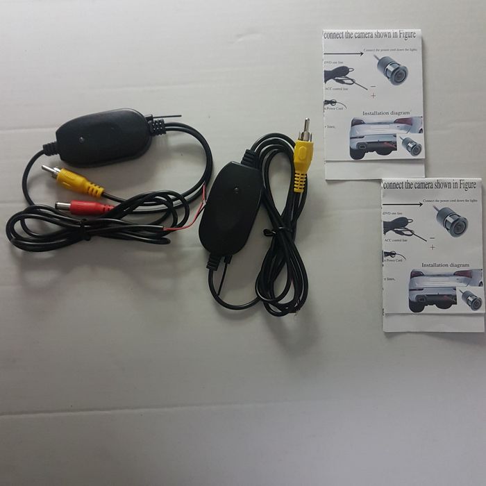 Wireless image transmitter/receiver422804162306396162
