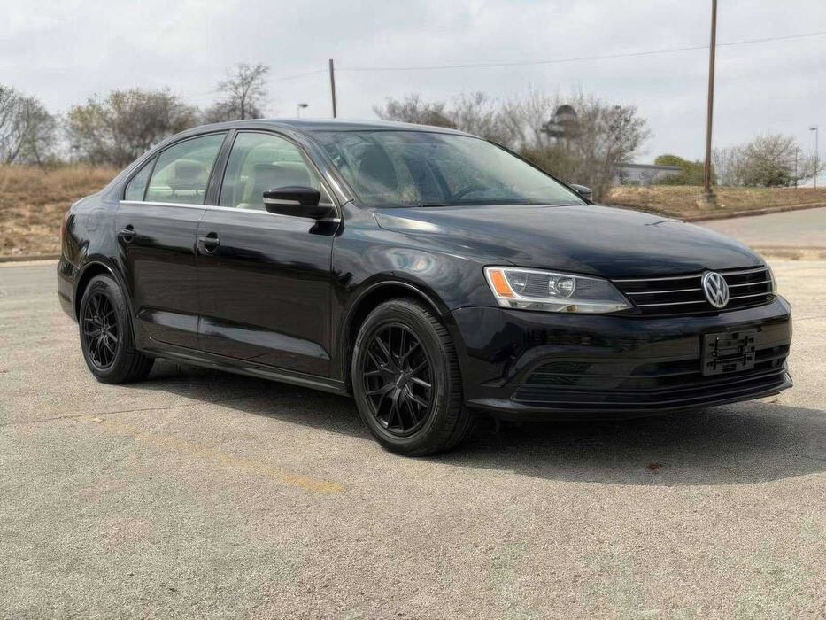 Volkswagen Jetta SE      2016
