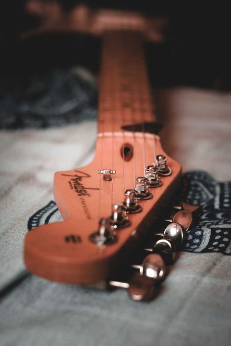Fender AM Stratocaster Standard 2010 SB