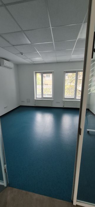 Оренда офісу в.Вахнянина 250м.кв.  10у.о./м.кв.