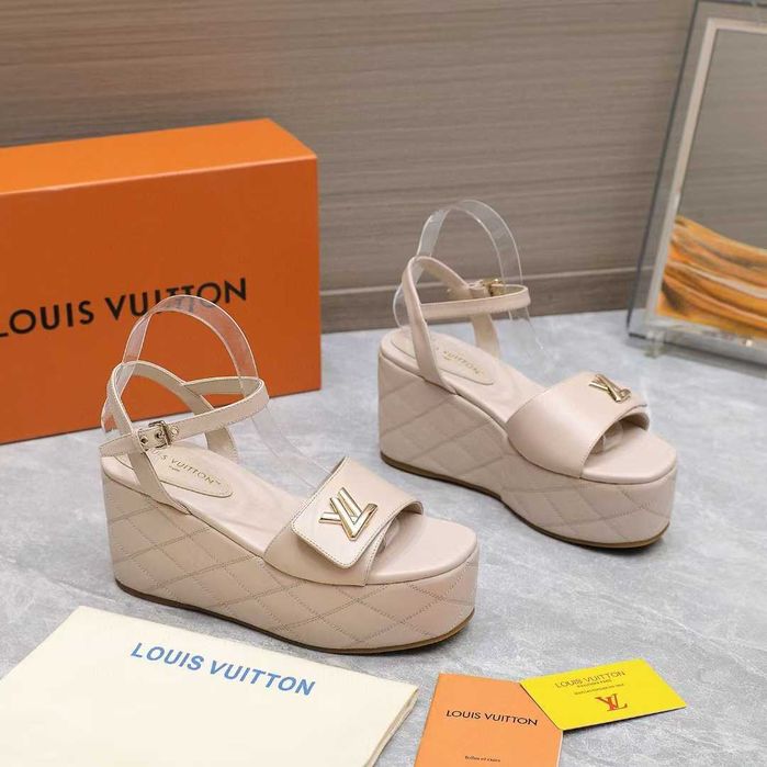 Louis Vuitton Buty, sandaly klapki, skora 120410