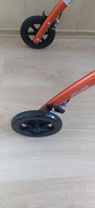 Balkonik-chodzik nowy.