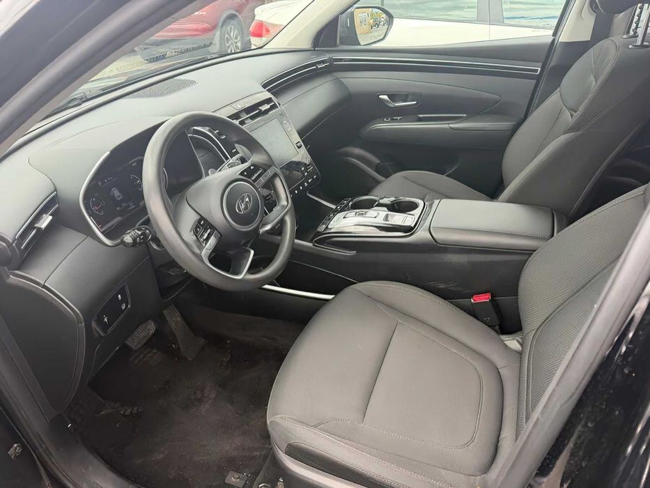 Hyundai Tucson Luxury Hybrid      2022