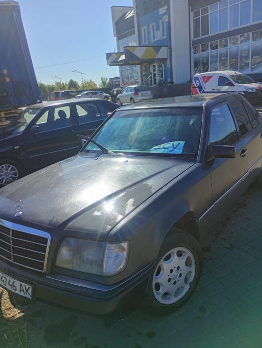 Продам мерса 124, 2.2 газ бенз 1995р.