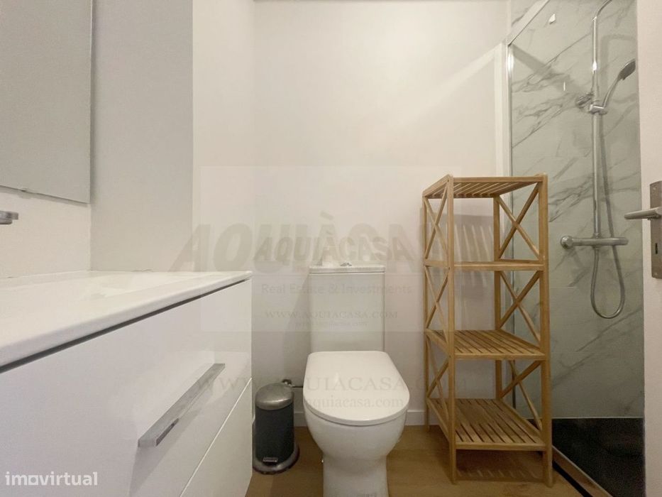 T1renovado/c mobil/5 min a pé Metro Casa da Música e Mercadona