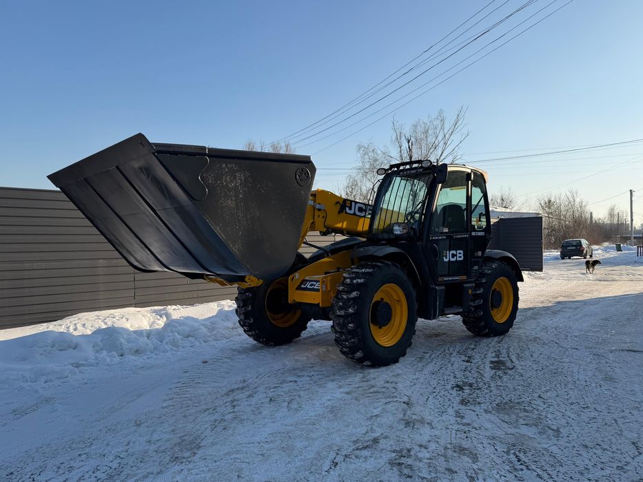 Телескопічний навантажувач JCB 541-70