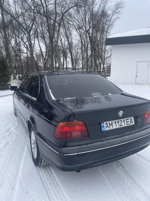 Продам е39 м52B20ty
