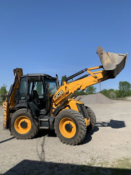 Послуги спецтехніки, риття котлованів, каналізації