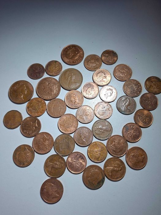 Colecção de 213 moedas antigas vários países