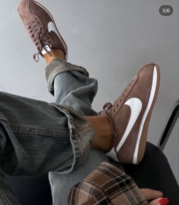 Кросівки NIKE. Демісезонні