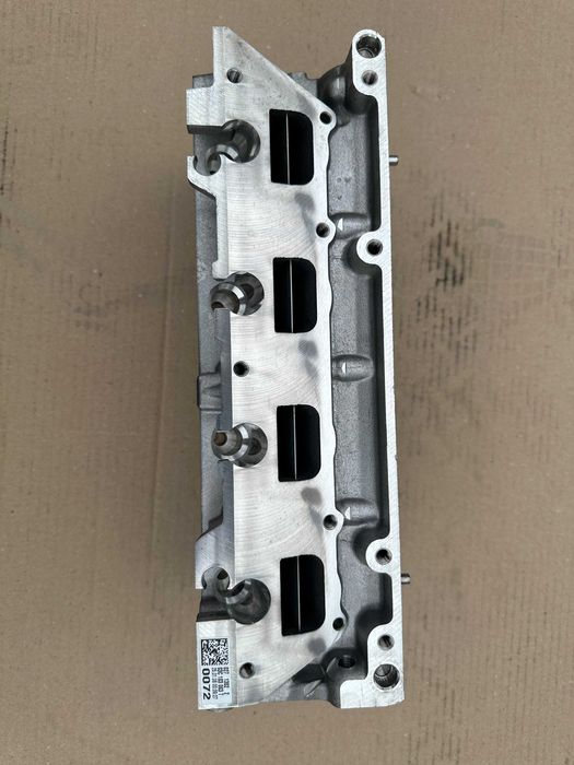 Головка блока Volkswagen Touran 1.6B FSI Skoda Octavia 1.6 FSI ГБЦ 1.6