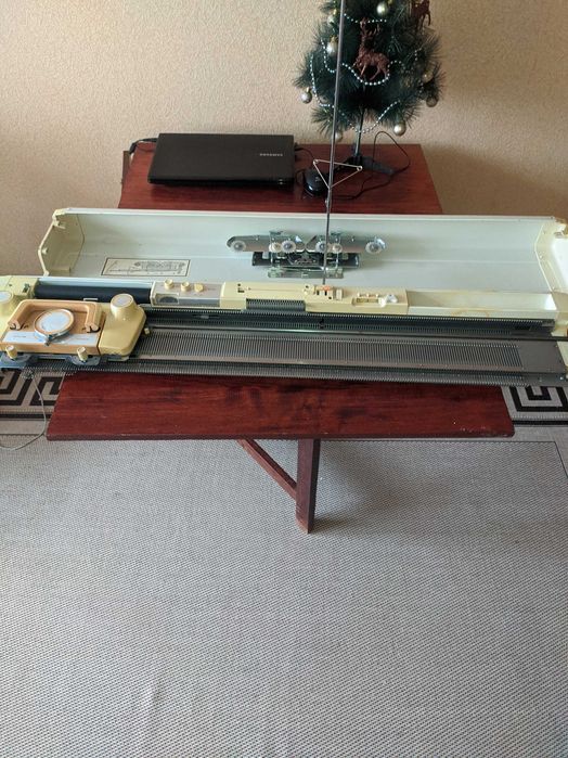 В'язальна машина Silver Reed SK 280 (б/у). Японія, 5 клас.