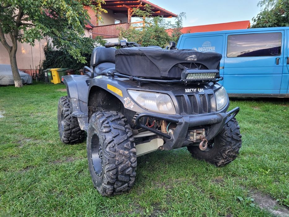 Quad   Arctic- cat