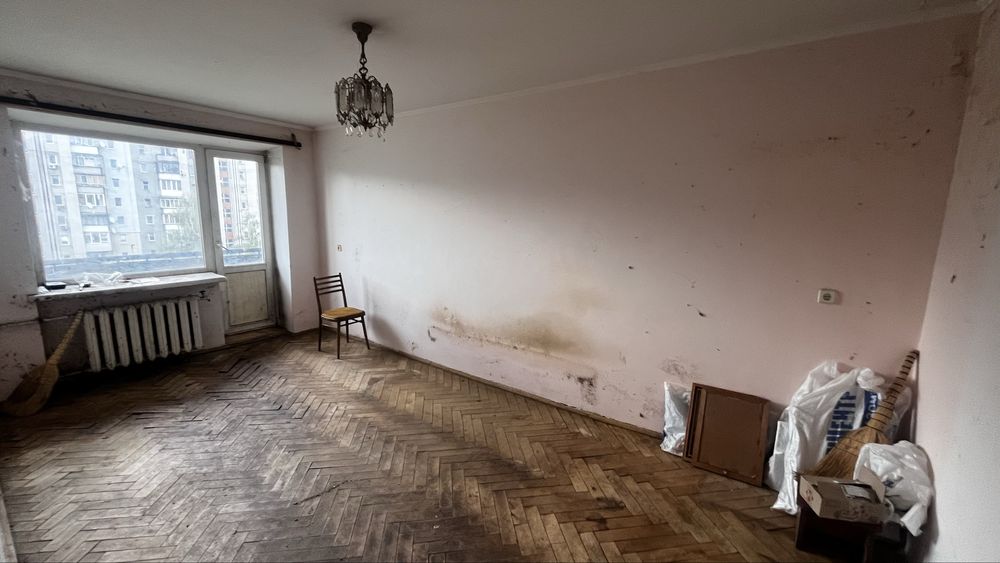 Продаж 2к. квартири по вул.Петлюри