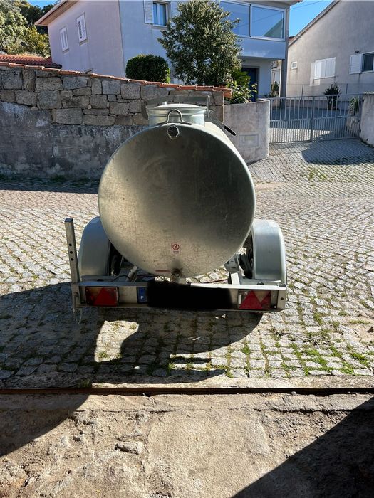 Vendo cisterna como nova