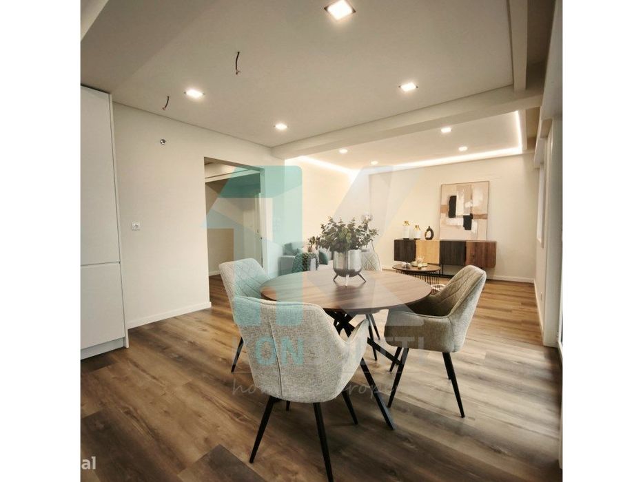 Apartamento T3 com varanda totalmente renovado e vista para o Monsa...