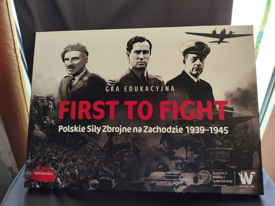 First to fight Gra Edukacyjna