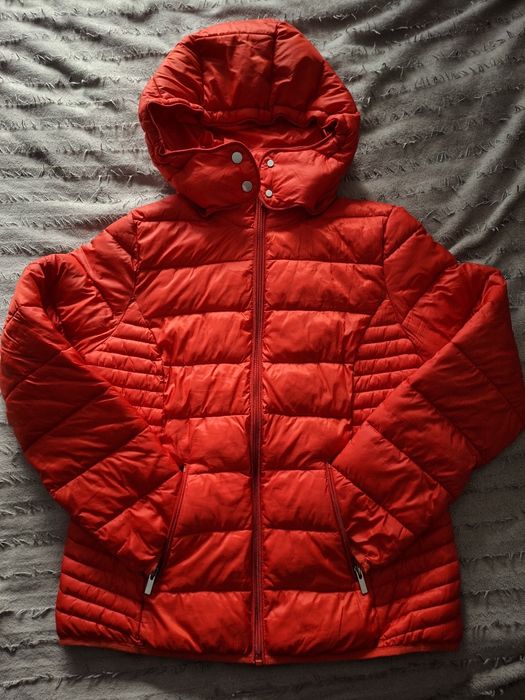 Демісезонна жіноча куртка