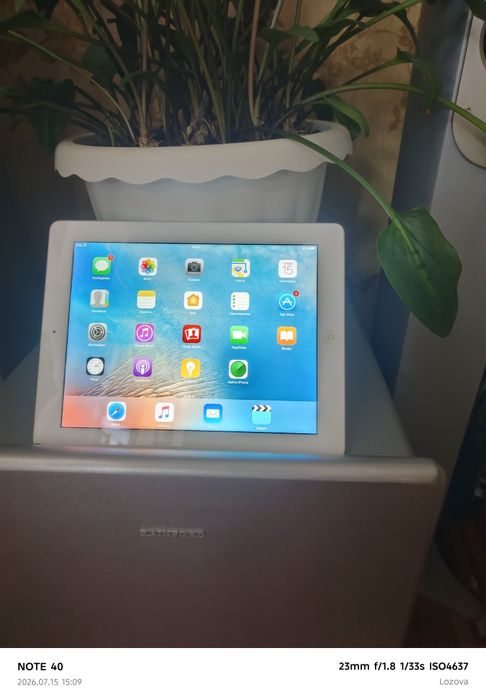 Планшет  iPhone , iPad