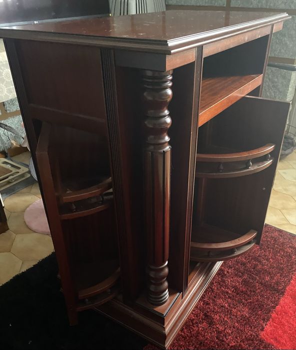 Movel /aparador com mini-bar