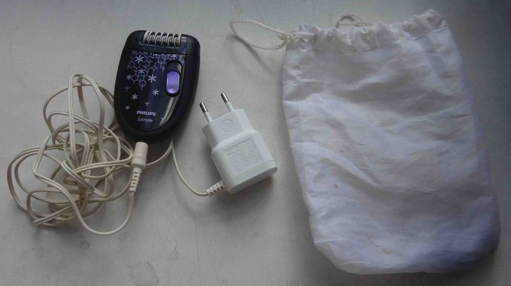 Эпилятор Philips Satinelle HP6422 с насадкой