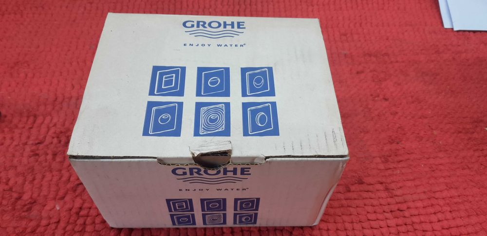 Przycisk GROHE chrom
