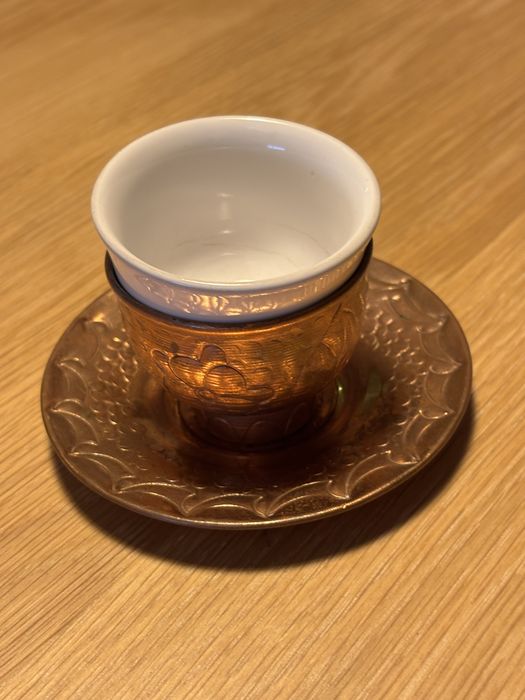 Chávena de café albanesa.