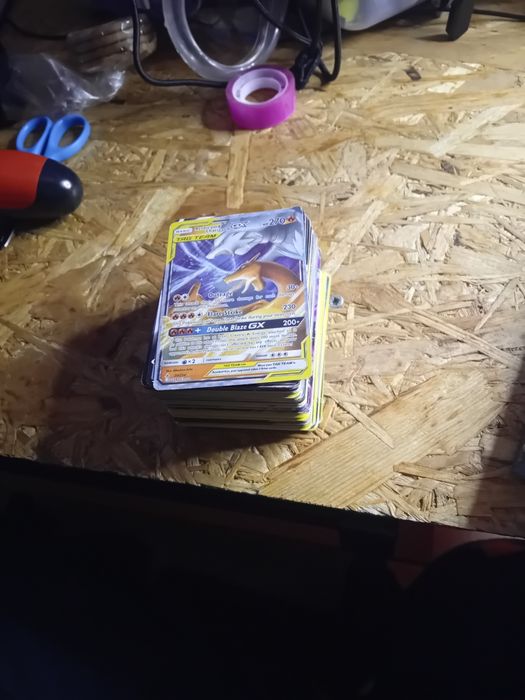 Pack de 135 cartas pokemon
