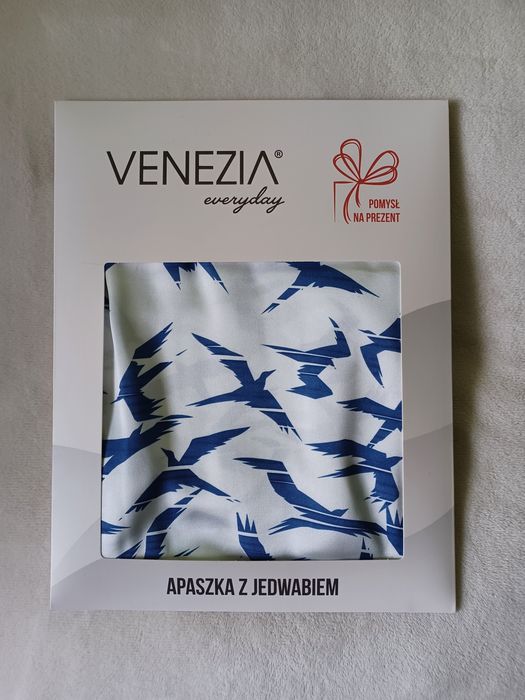 nowa apaszka z jedwabiem marki Venezia z motywem ptaków