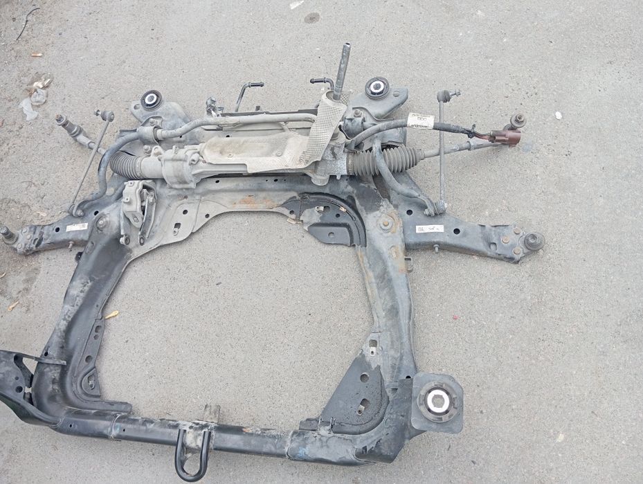 Балка передня Land rover discovery sport l550