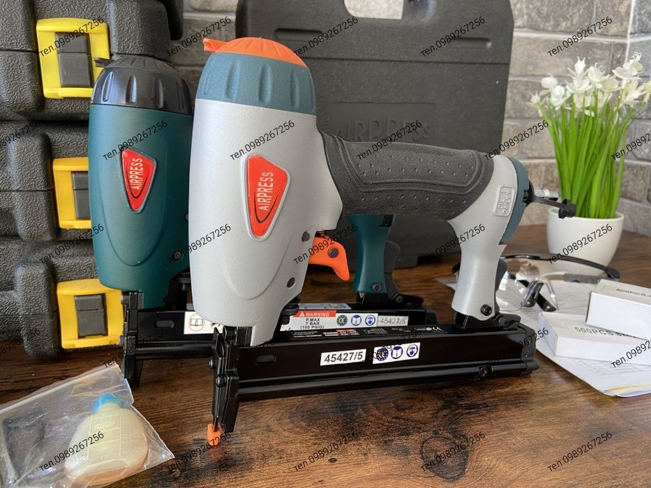 Пневмостеплер,стереот,Степлер пневматический(скоби) Голландія AIRPRESS