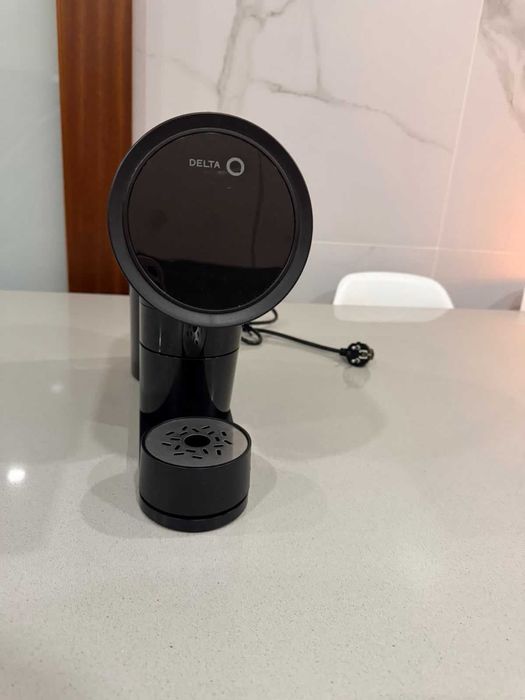 Máquina de café delta q iqonic