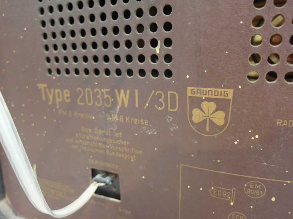 Rádio Valvulas Anos 50 C/FM Grundig Impecável