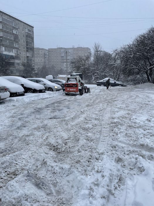 Прибираня та вивіз снігу