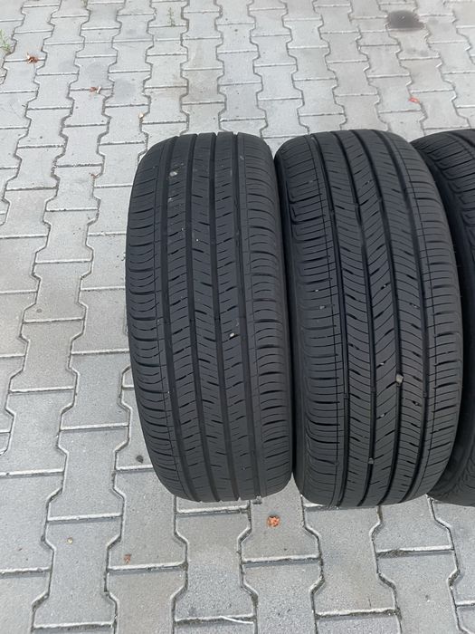 Колеса/резина/гума 215/55R17Kumho