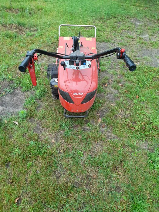 Ciągnik jednoosiowy Blitz M80 (uszkodzony)